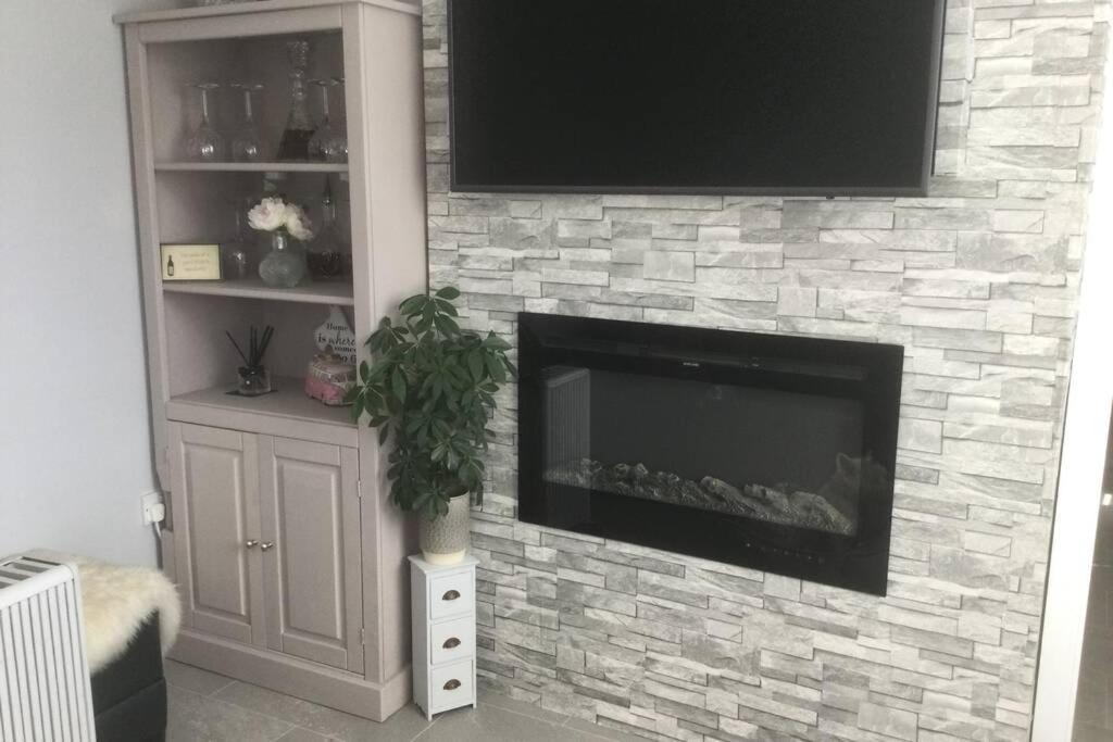 Leafy Lytham Central Lovely Ground Floor 1 Bedroom Apartment With Private Garden In Lytham Dog Friendly Літам-Сент-Еннс Екстер'єр фото